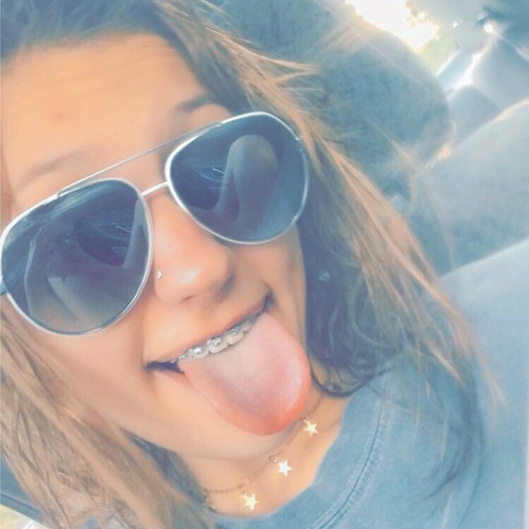 Meet your Posher, Khyla - Picture 1 of 1